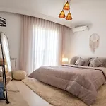 Villa Victoria